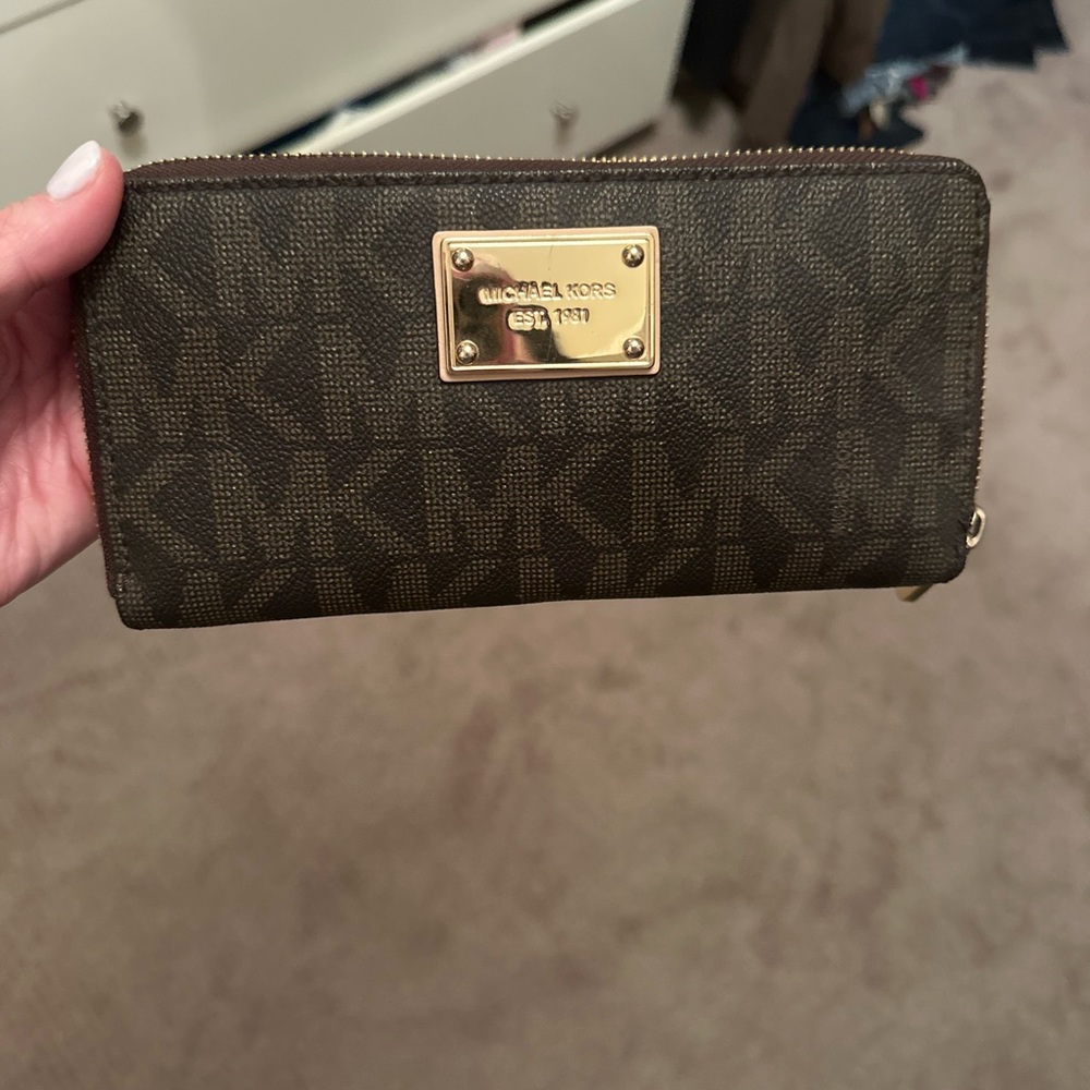 Nwot MK wallet